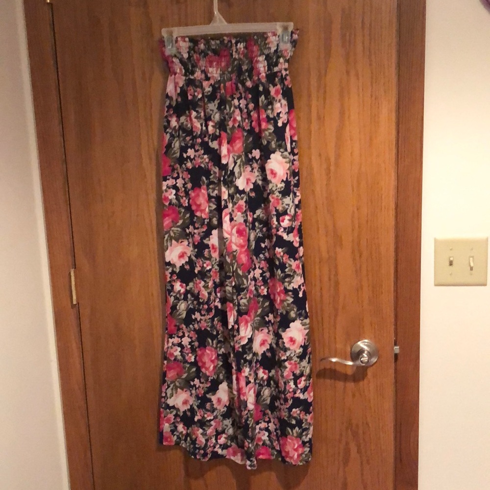 🍓Flared Floral Pants